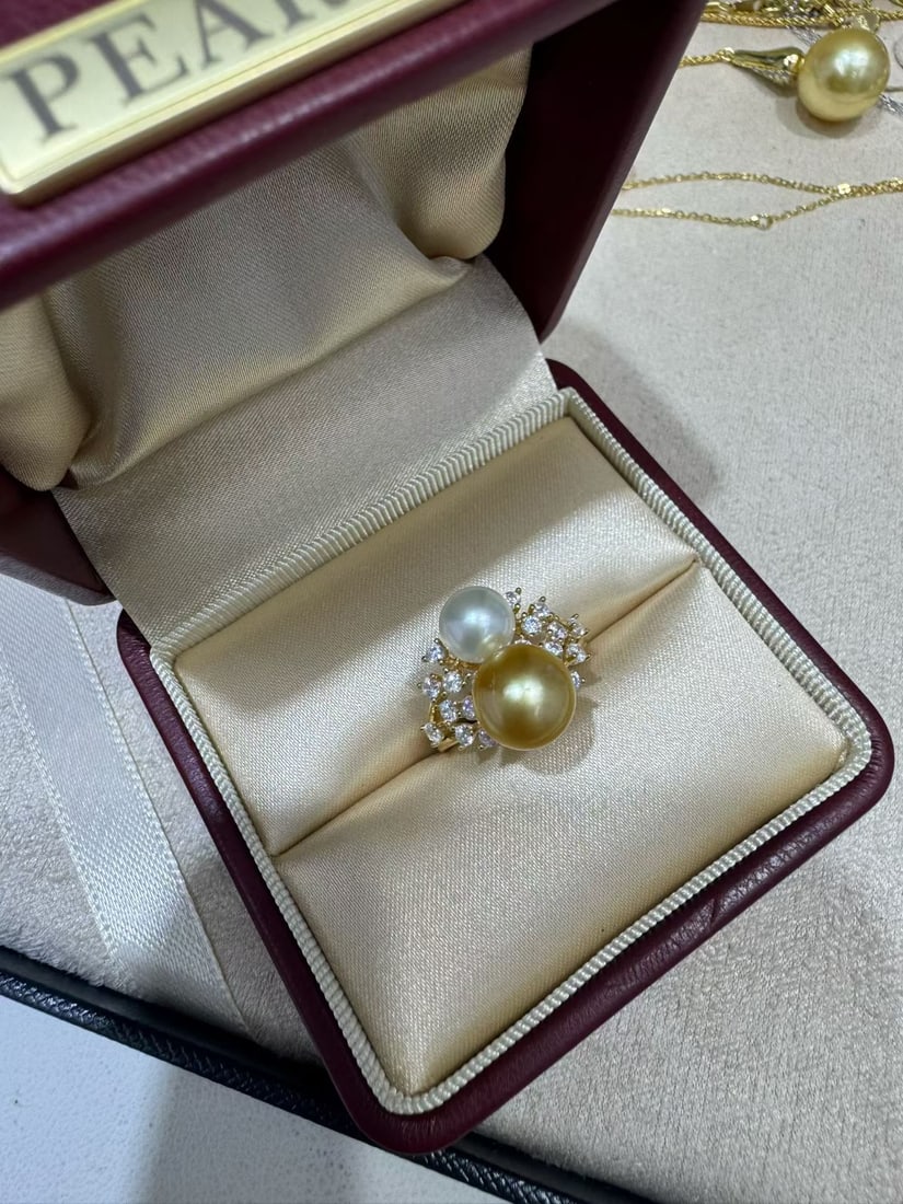 Platinum Saltwater Pearl Ring (1 of 3)