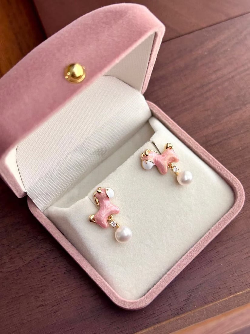 Pink Pony Freshwater Pearl Earrings (1 of 3)