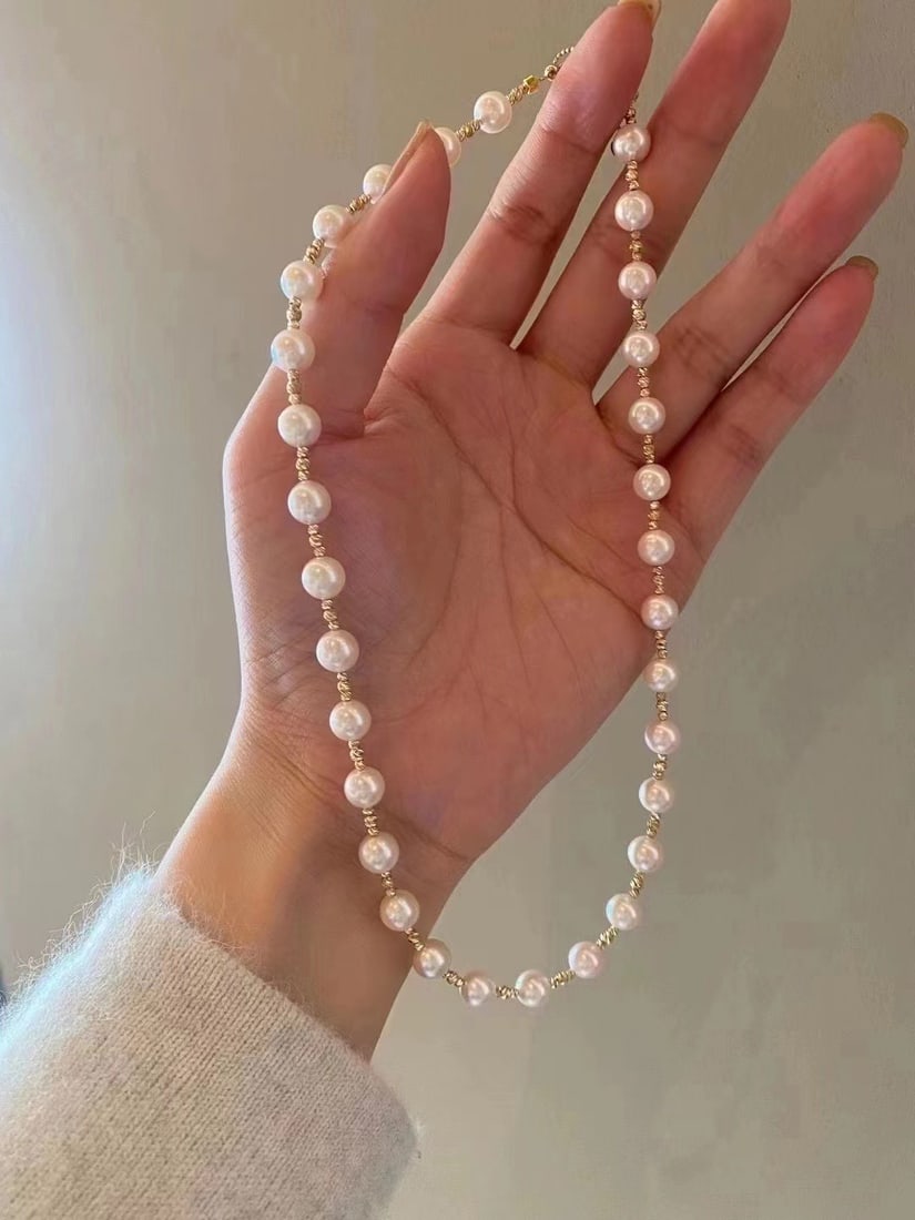 Pearl Necklace (1 of 5)