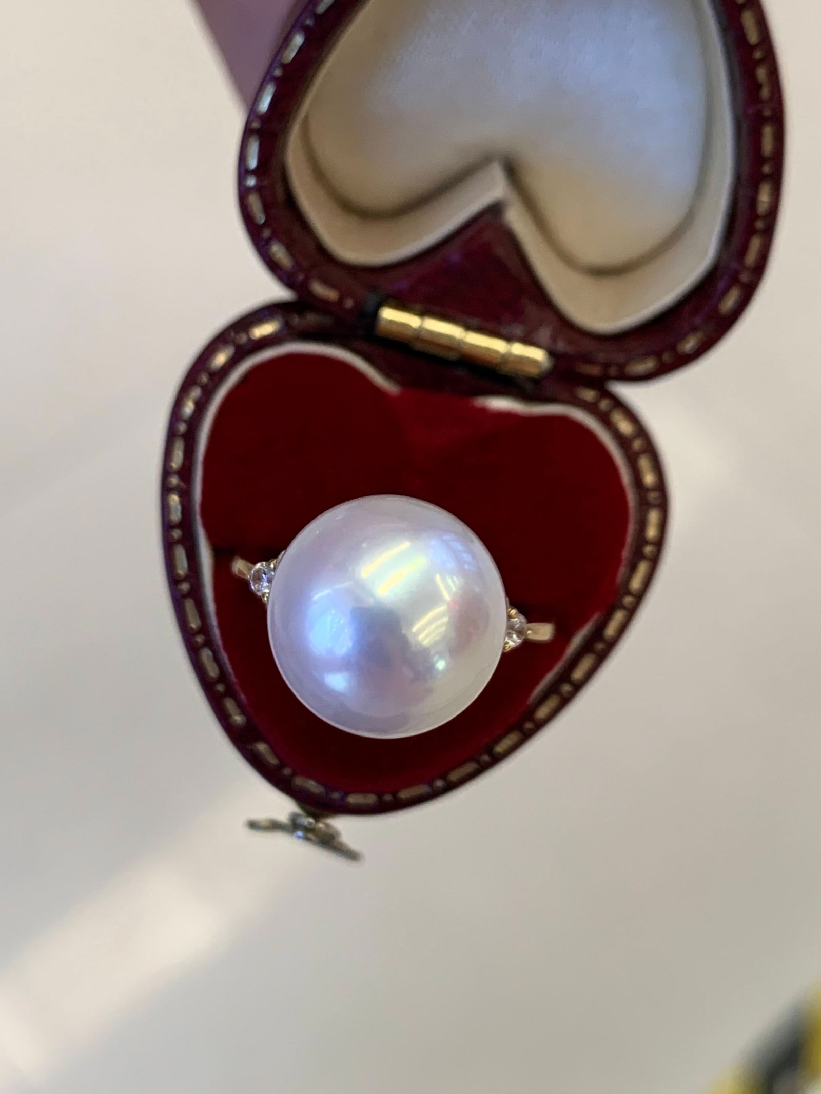 Pearl 18k Gold Ring (1 of 7)