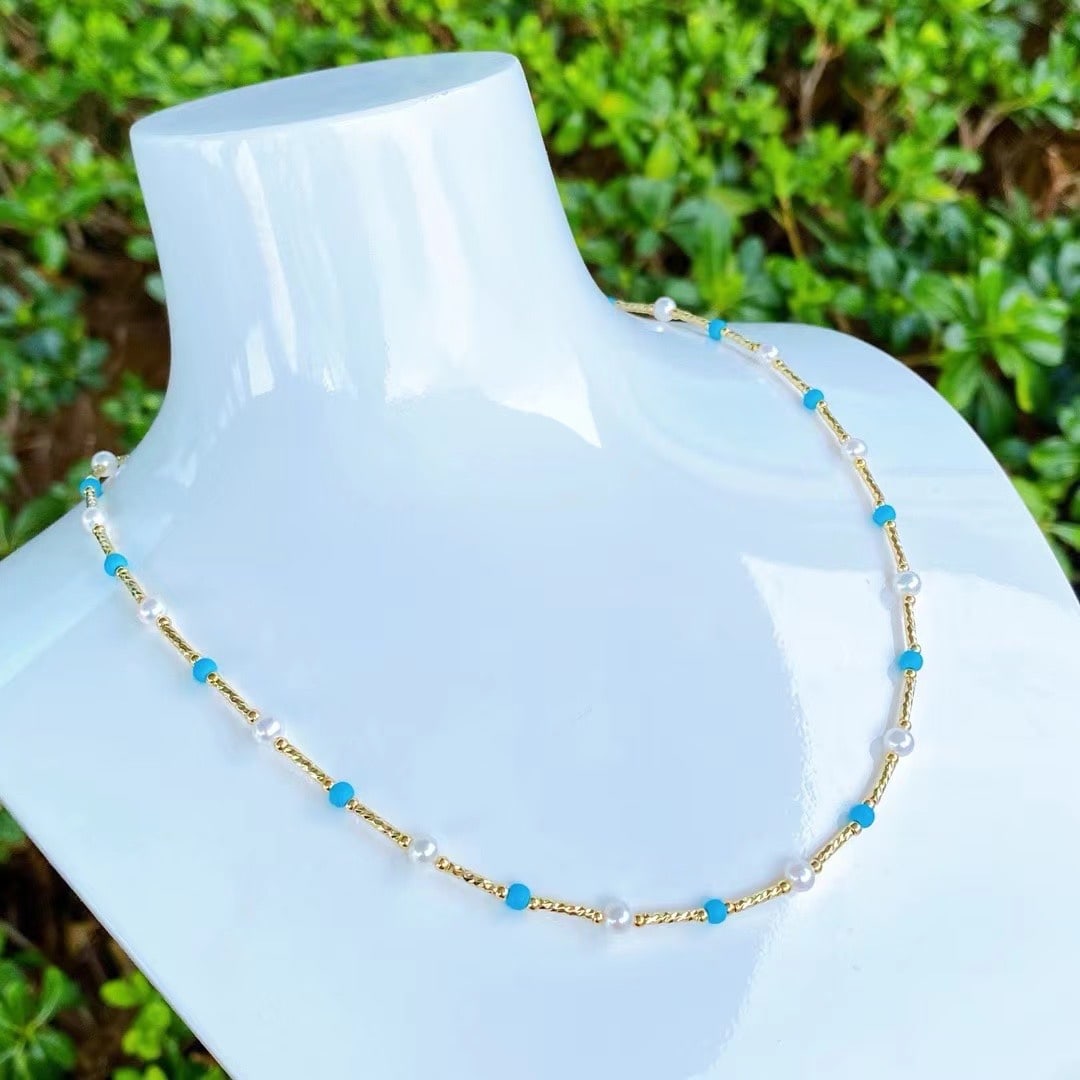 Bright Blue Turquoise Necklace (1 of 9)