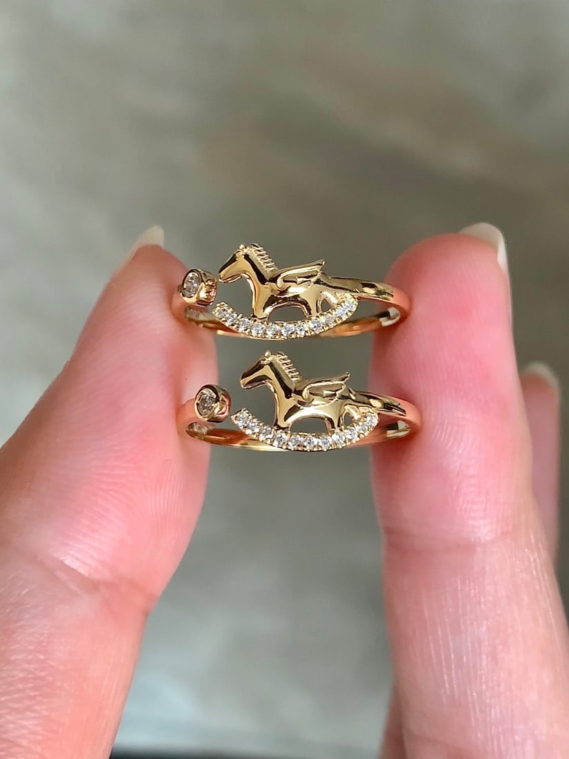 18k Lab-grown Diamond Pony Ring - 4