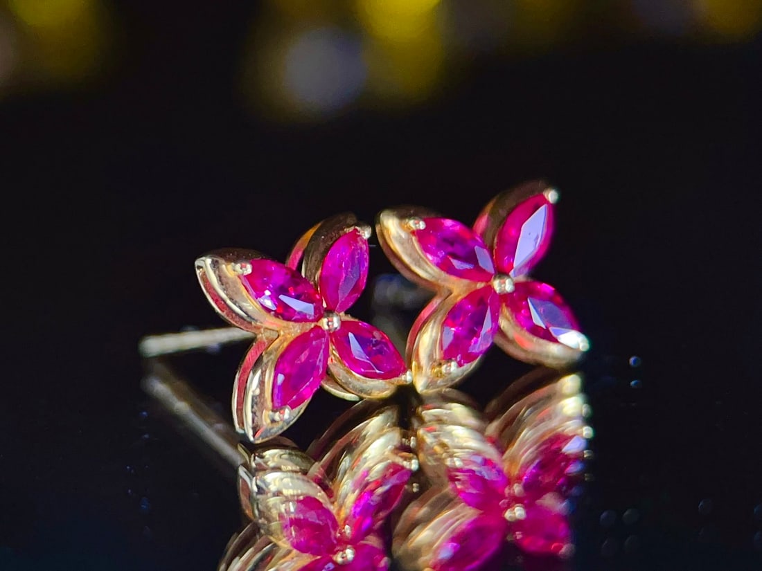 Ruby Clover Earrings - 5