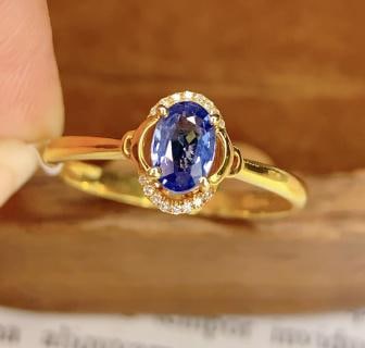 18k Natural Sapphire Ring (1 of 7)