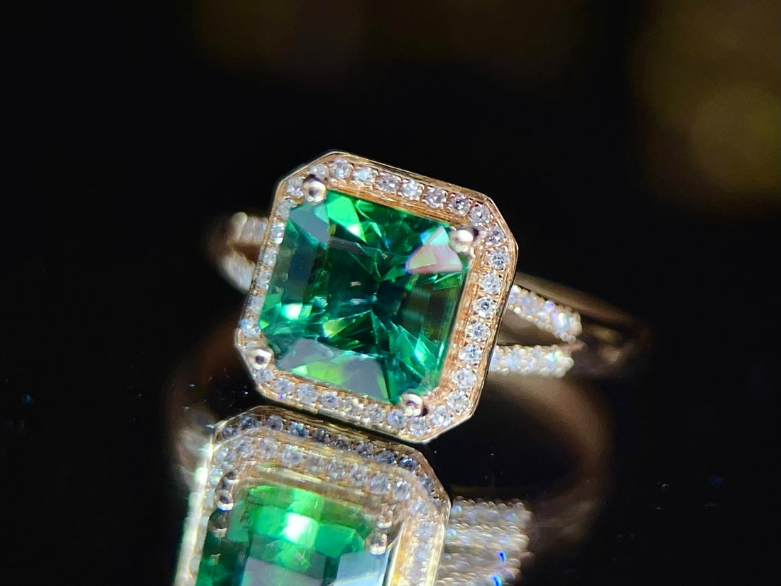 18K Gold Natural Tourmaline Ring (1 of 6)