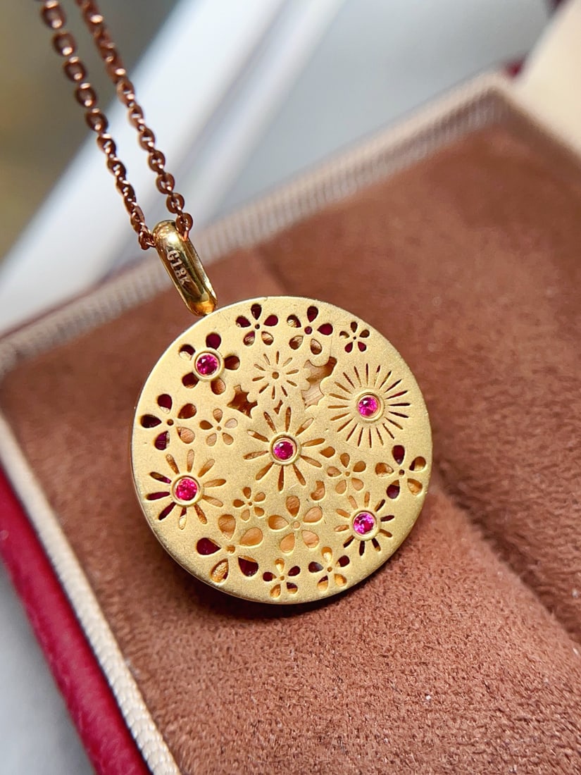 18k Gold Ruby Pendant - 3