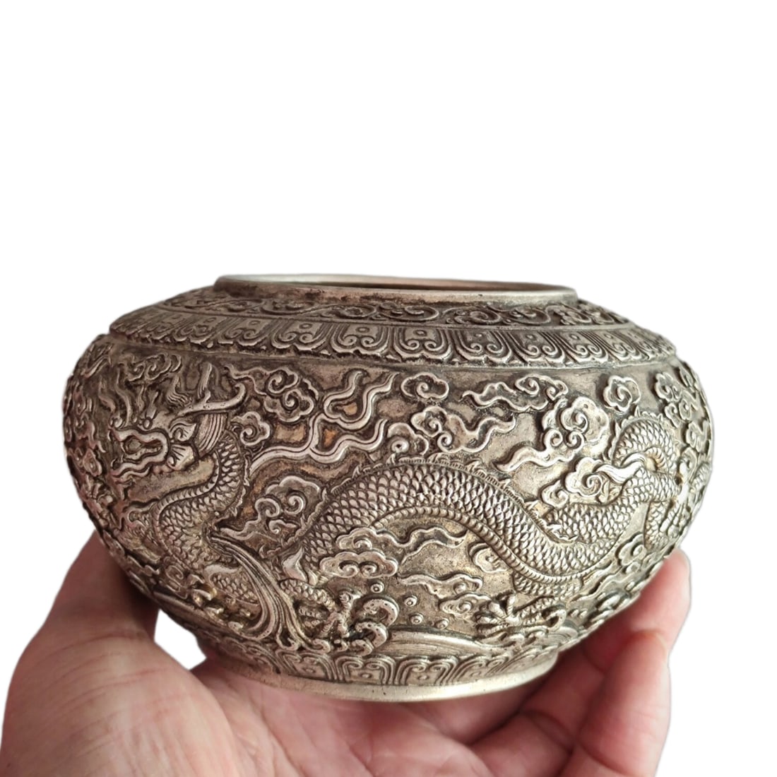 Qing Dynasty Dragon Pattern Silver Water Basin (1 of 9)