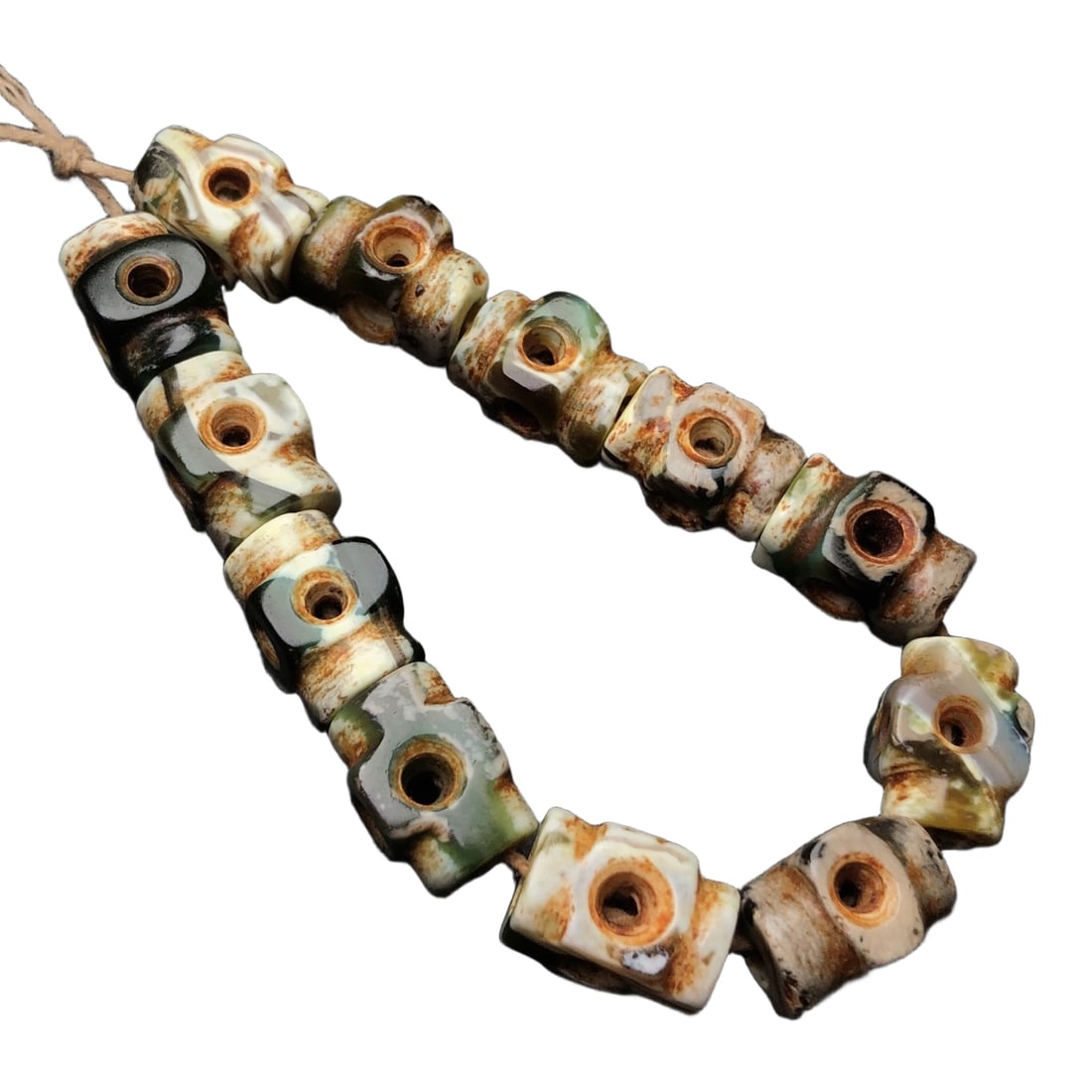 Old White Agate Bracelet (1 of 10)