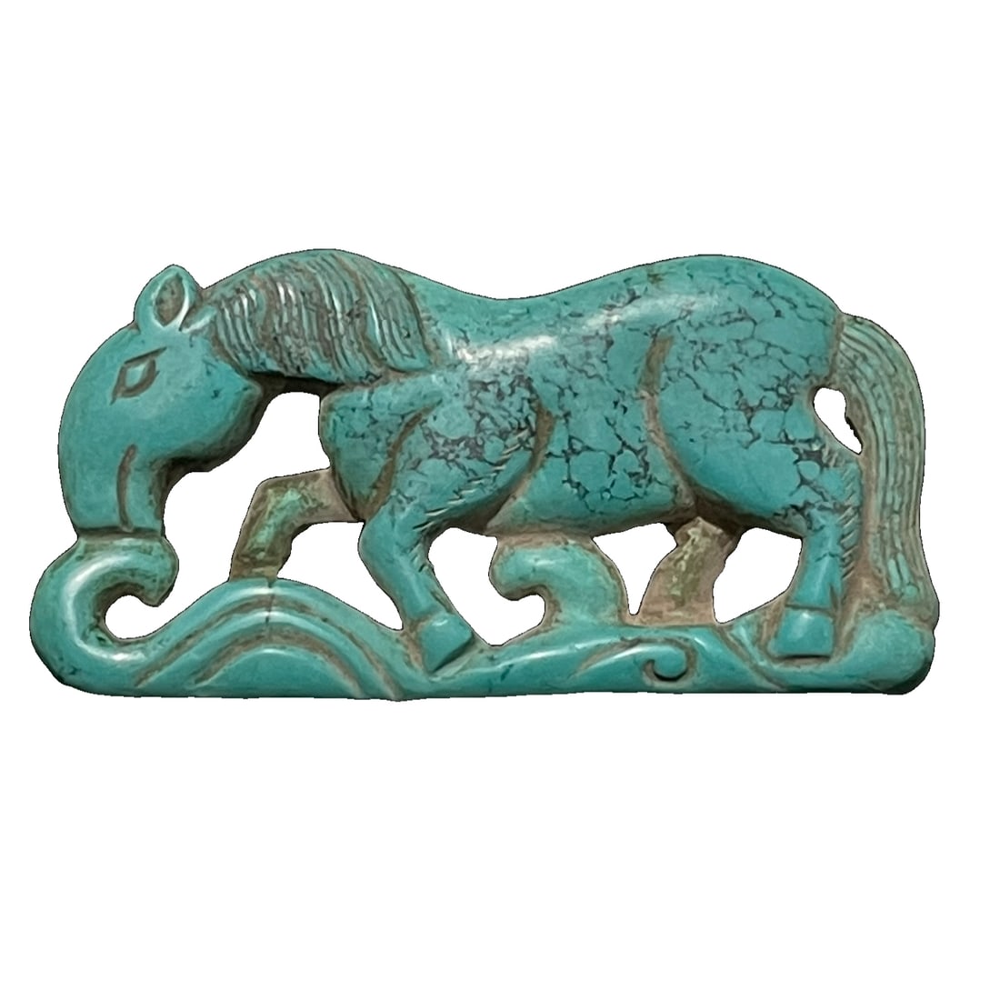 Old Turquoise Horse Ornament: Old Tibetan: Antique turquoise horse ornament, exquisitely hand-carved with intricate patterns, smooth lines, and rich patina, in good condition. Dimensions: Height 4.5 cm, Width 8.8 cm, Weight 65