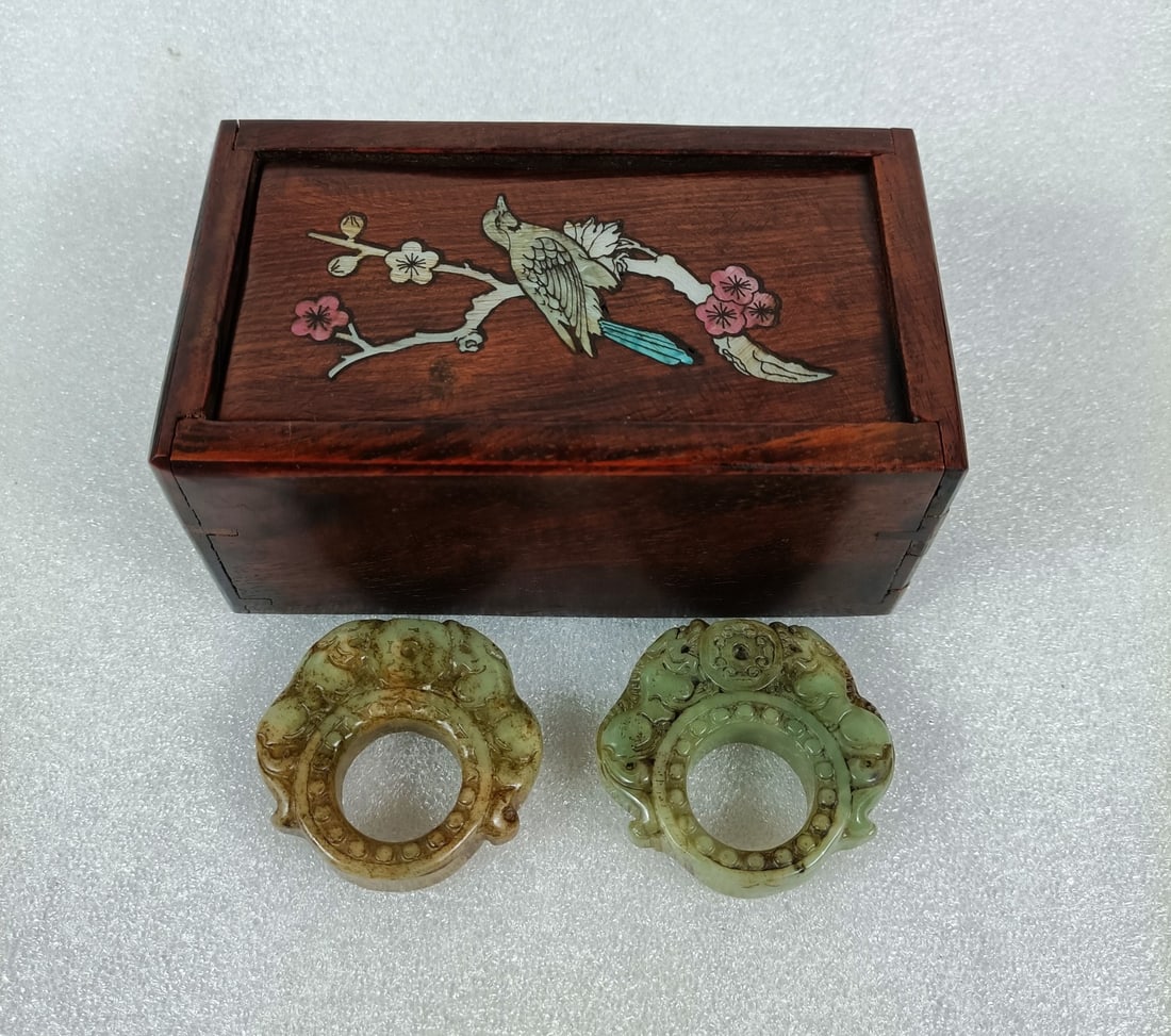 Hetian jade thumb ring - 3