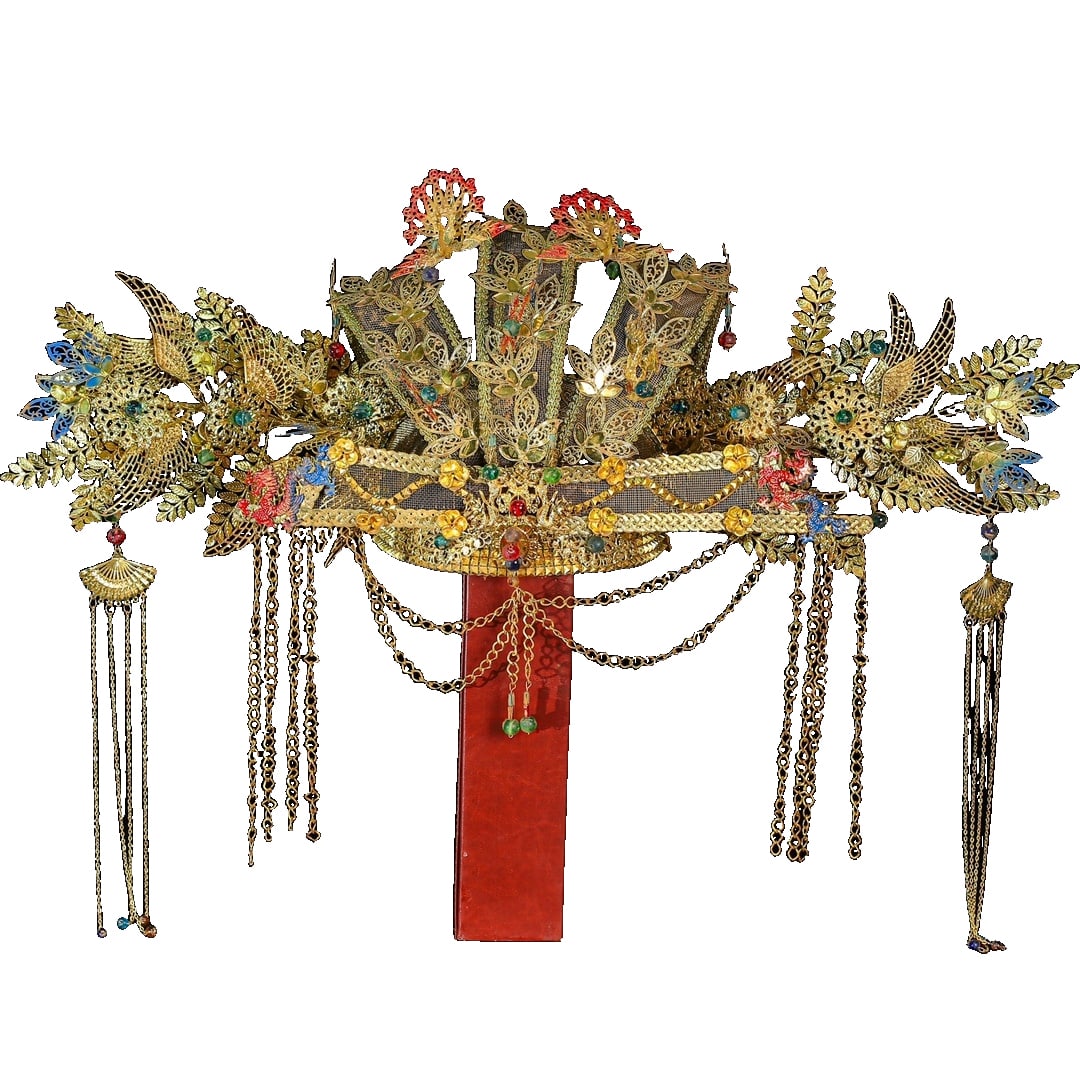 Collectible Gilded Copper Phoenix Crown: A treasured copper-gilt craft handmade woven phoenix crown, weighing 1170 grams, with a height of 30 centimeters and a width of 70 centimeters. Freight: 1.International Freight: Foreign shipping charg