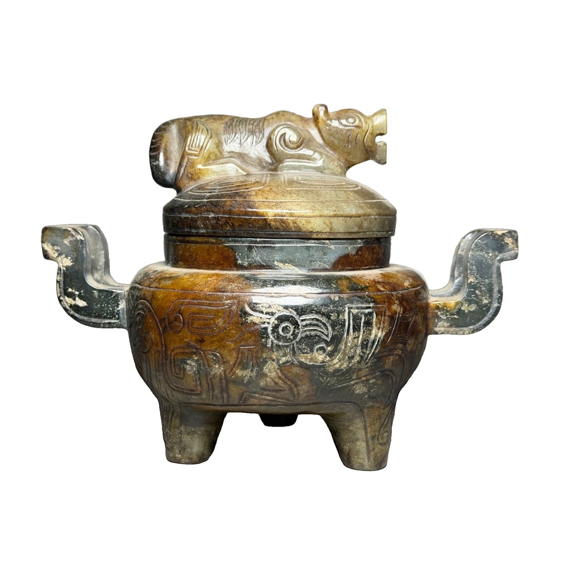 Hetian Jade Three-legged Incense Burner: Hetian jade three-legged incense burner, with a lustrous jade quality, well-preserved, excellent for collection, weighing 1271.2g, measuring 14cm in height and 18cm in width. Freight: 1.International