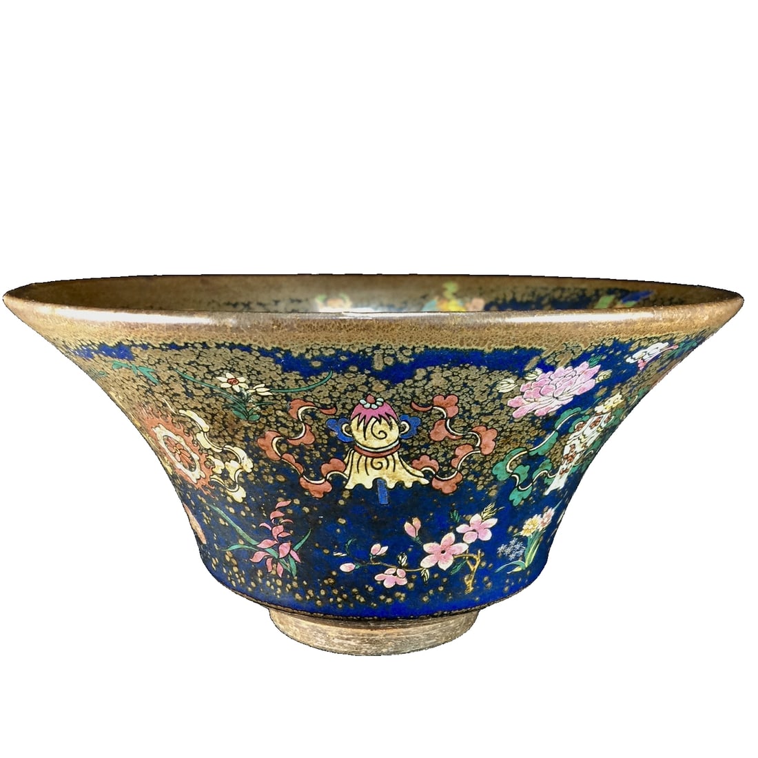 Song Jian Kiln Painted Eight Immortals Bowl: Song Dynasty Jian kiln painted Eight Immortals hat bowl, size 21×10.5 cm, with handed-down patina showcasing an ancient and rustic charm. The delicate and vivid painting vividly displays the spirit o