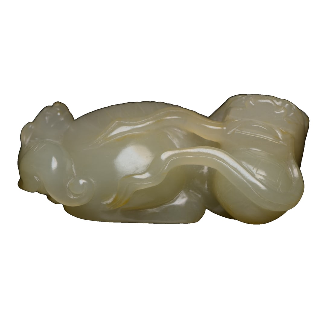 Hetian Jade Mother and Cub Lion: Hetian jade lioness, dimensions 9.3×5.0×3.8 cm, weight 223 grams. Freight: 1.International Freight: Foreign shipping charges are determined by destination. 2.Photos, descriptions and valuations have