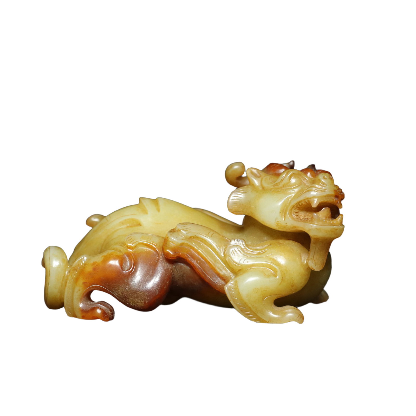 Han Dynasty Hetian Jade Auspicious Beast Ornament: This Han Dynasty Hotan jade auspicious beast ornament features exquisite craftsmanship, delicate jade quality, well-aged patina, and detailed as shown in the picture. It measures 7.9 cm in length, 4.6