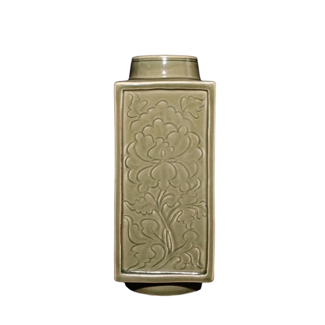 Song Dynasty Yue Kiln Celadon Cong Vase: This Song Dynasty Yue kiln celadon carved cong-shaped vase, measuring 25.5 cm in height and 10.5 cm in width, showcases an ancient and elegant artistic charm. Its celadon glaze has a warm and jade-lik