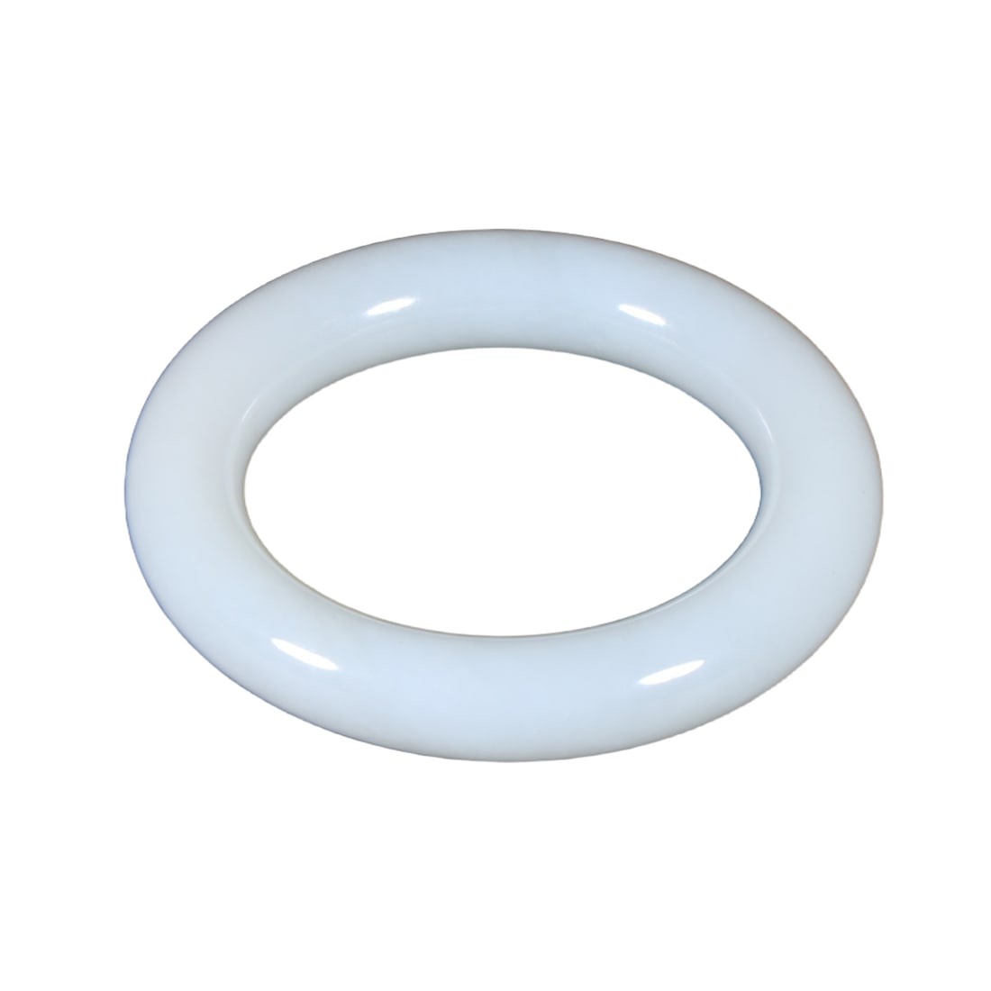 Qing Dynasty Hetian White Jade Bracelet: This Qing Dynasty round Hetian white jade bangle has an inner diameter of 5.8 cm, an outer diameter of 8.3 cm, and weighs 92 grams. The jade is warm and delicate, with a flawless white color, showcasi