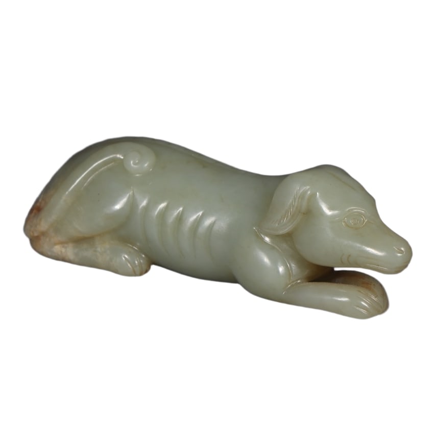 Hetian Jade from Qing Dynasty: This Qing Dynasty Hetian jade seed material is prosperous in wealth, with dimensions of 10.5 cm in length, 2.9 cm in width, 3 cm in height, and weighing 148 grams. The jade is warm, delicate, with a u