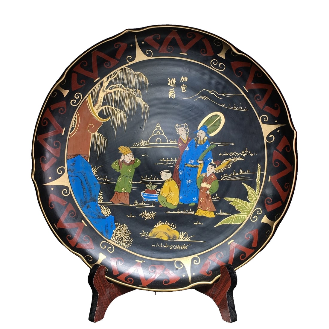 Old Collection Gilded Purple Clay Plate: An antique gilded Yixing clay plate, with a diameter of 31 centimeters, a height of 5.5 centimeters, and a weight of 1500 grams. This Yixing clay plate is crafted with exquisite skill, featuring delic