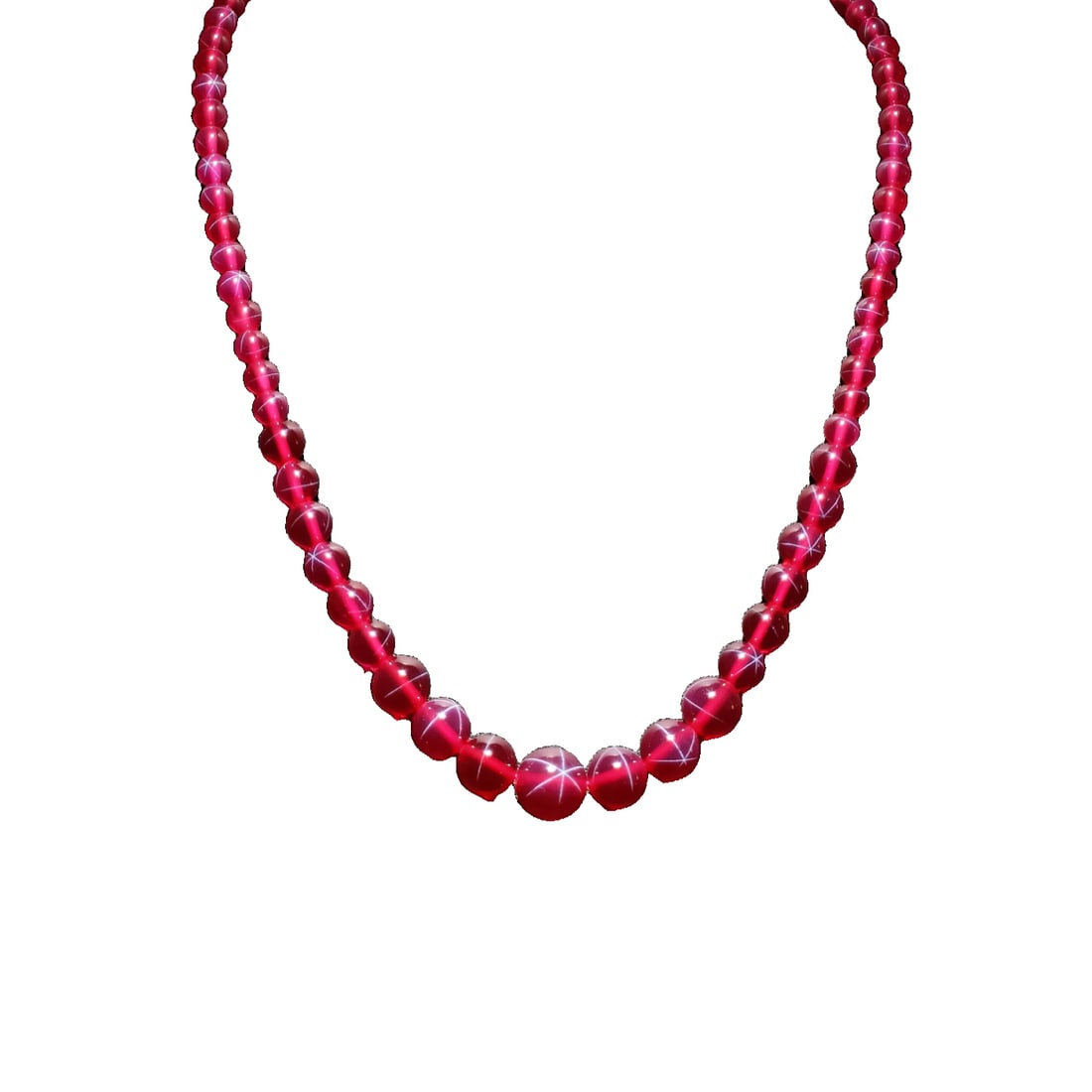 Collection Hexagram Star Ruby Necklace: A treasured hexagram star ruby necklace, each piece is of premium quality, with a tested hardness of 10. It is grand and beautiful when worn. The rubies exhibit a vivid color and exquisite cut, showca