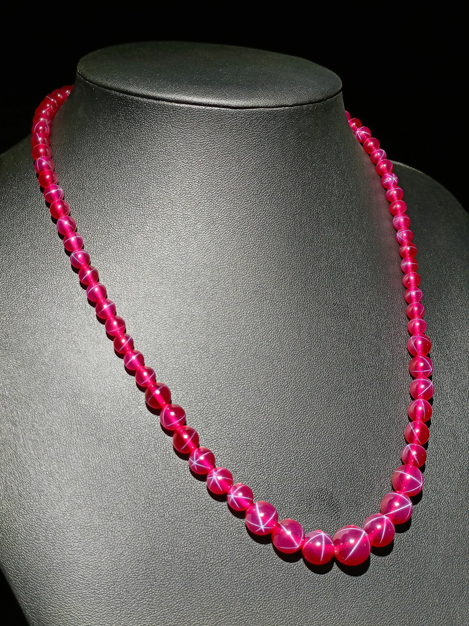 Collection Hexagram Star Ruby Necklace - 5