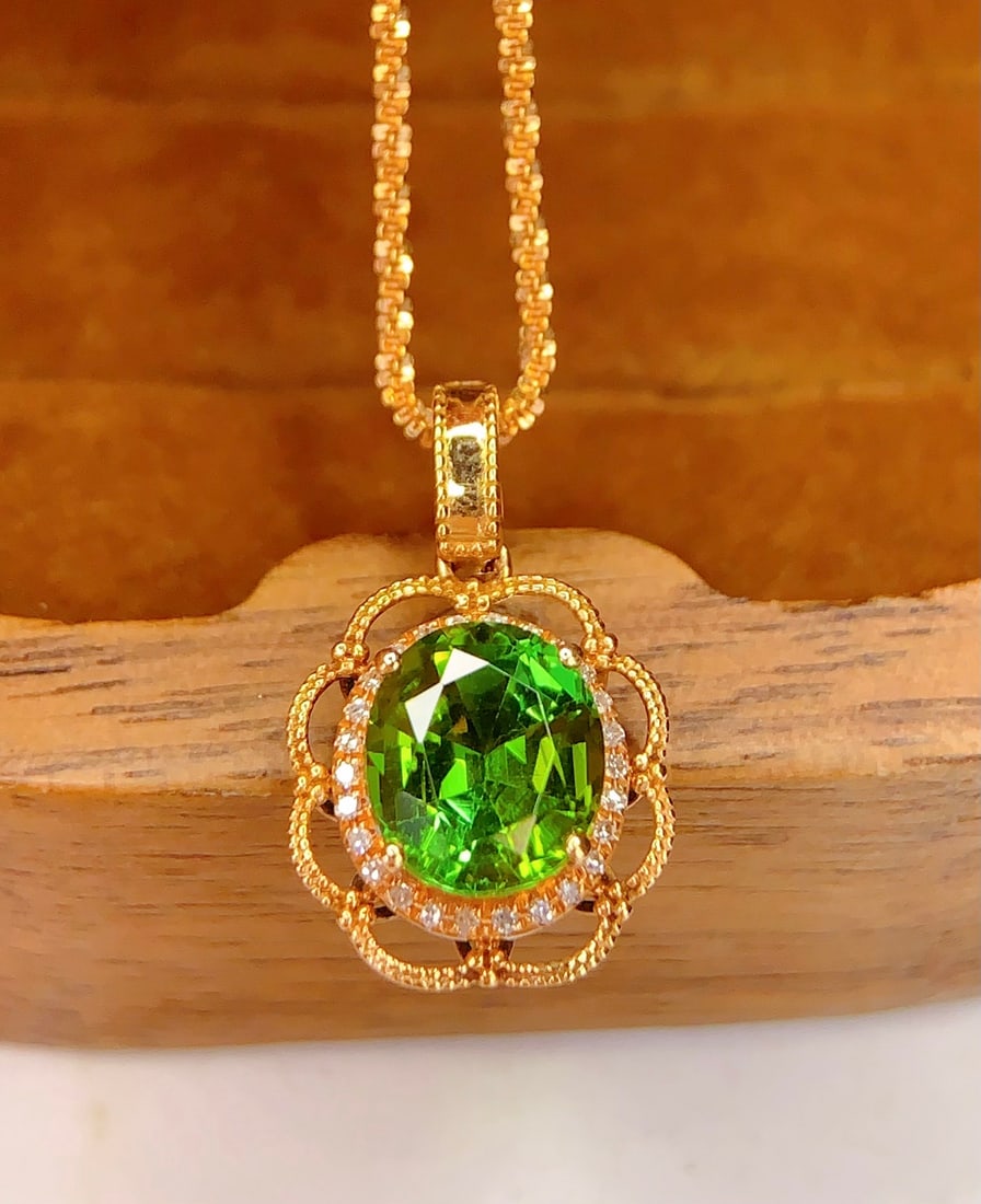 18K Gold Natural Tourmaline Pendant (1 of 6)