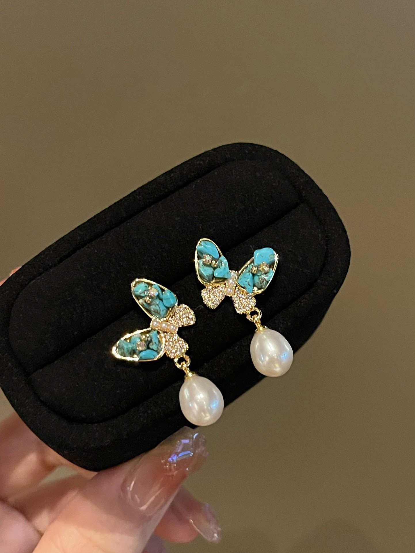 Freshwater Pearl Earrings (1 of 6)