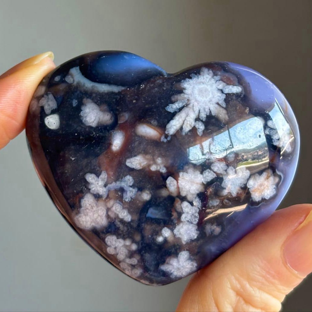 High-Quality Blue Cherry Blossom Agate (1 of 3)