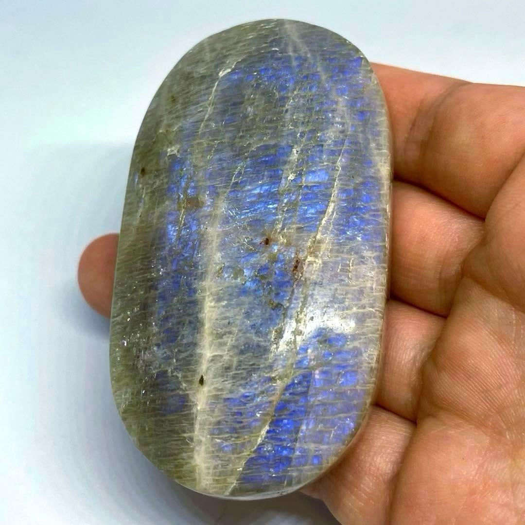 Moonstone Palm Stone (1 of 7)