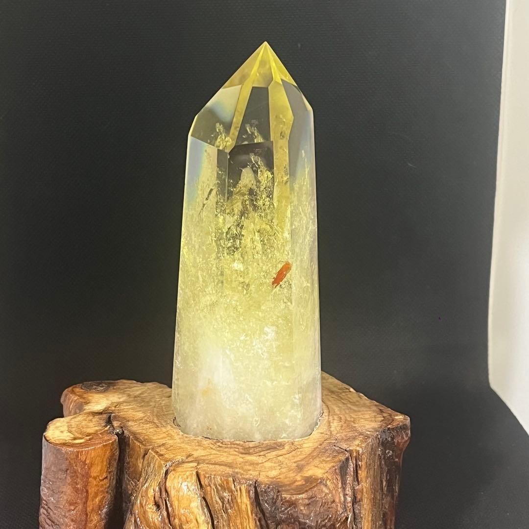 Yellow crystal column, hexagonal prism shape. - 3