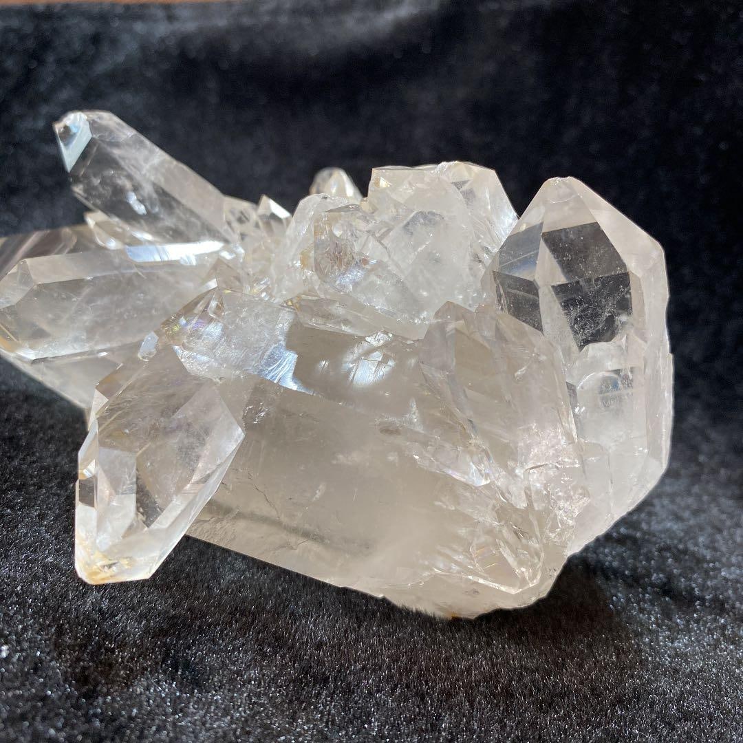 Natural Energy Stone: Natural Energy Stone - Top Quality Transparent Crystal Cluster This is a fantastic newly arrived crystal cluster. It even contains a rainbow inside, which is incredibly beautiful. It originates from a
