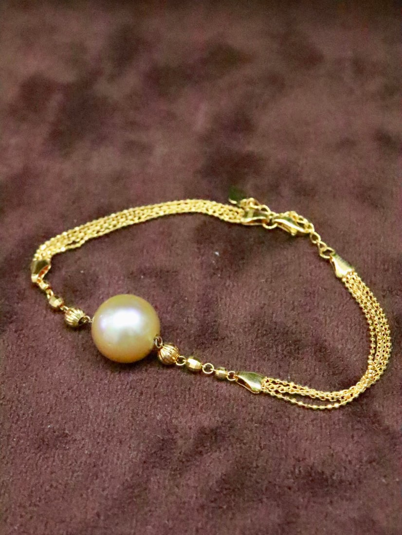 18K Gold Natural South Sea Golden Pearl Bracelet (1 of 7)