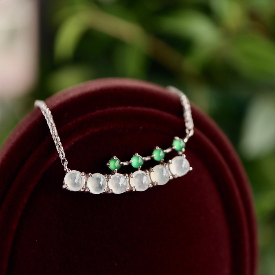 S925 Silver Natural White Ice Jade Necklace: This necklace features natural white ice jade as the main stone, complemented by green jade, showcasing an elegant and simple design. The jade has excellent translucency and fine texture, offering a s