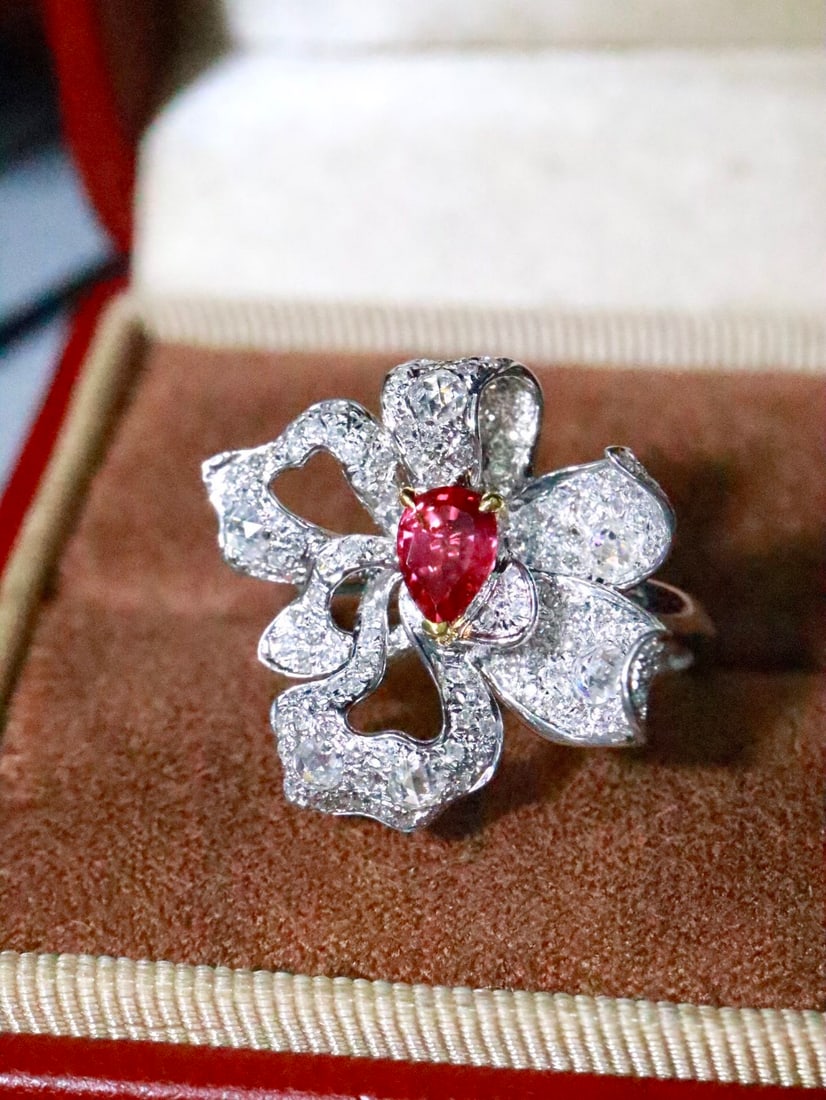 18K Gold Natural Unheated Ruby Ring (1 of 6)