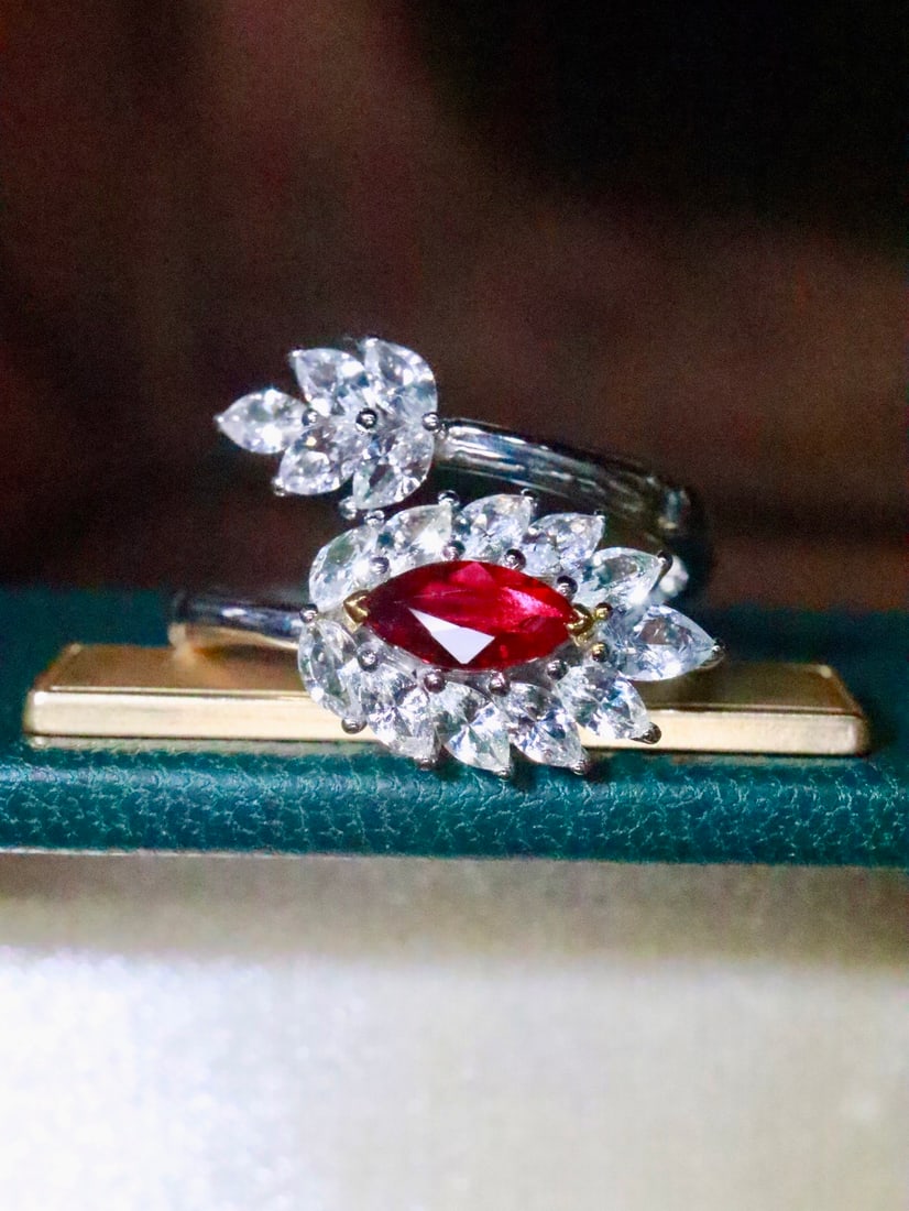 18K Gold Ruby Ring - 4