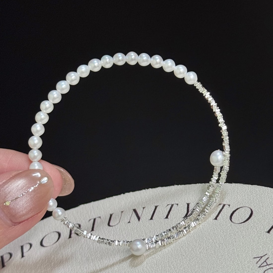 Natural freshwater pearl bracelet (1 of 6)