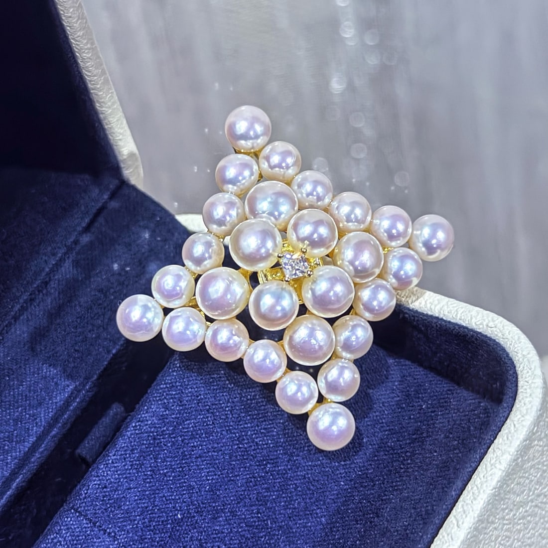 High-end Natural Pearl Brooch (1 of 6)