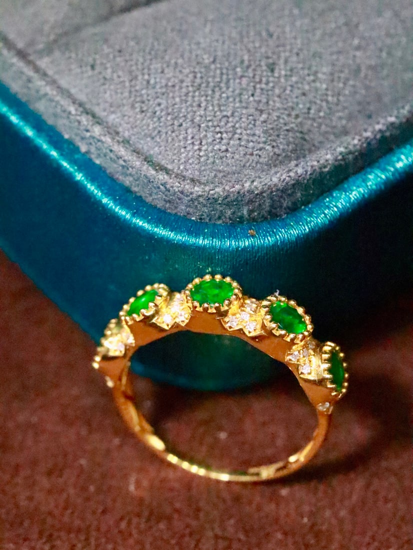 18K Gold Emerald Ring - 4