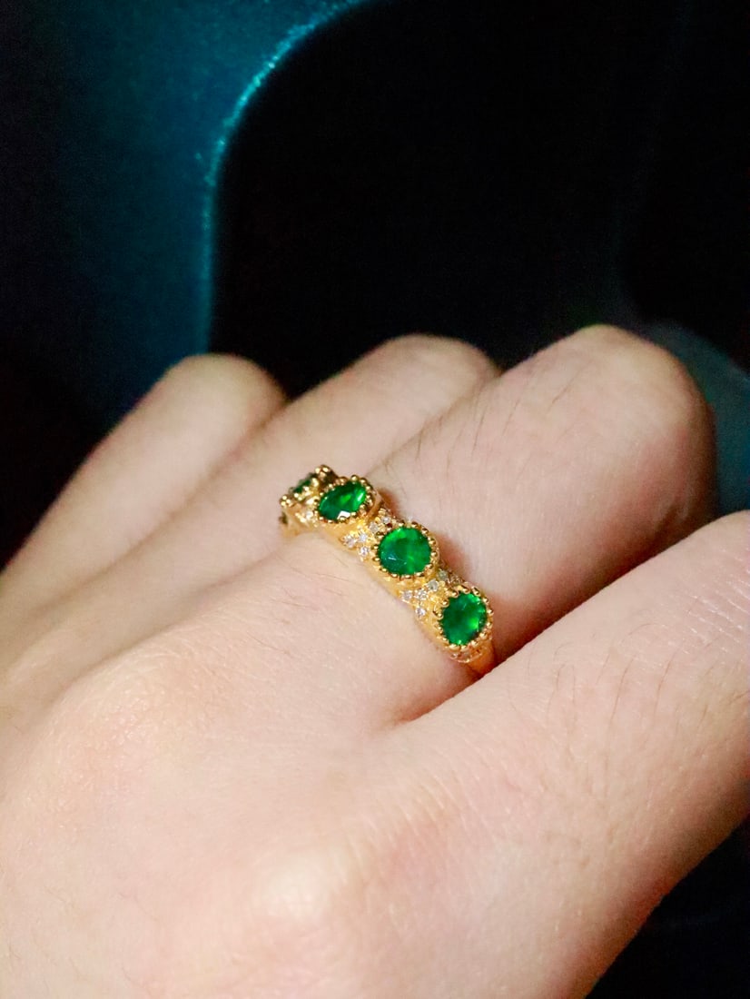 18K Gold Emerald Ring - 6