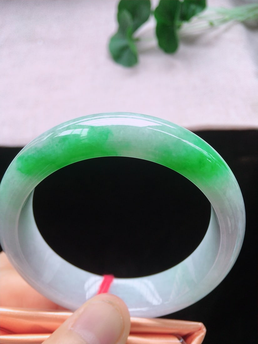 Floating Yang Green Jadeite Bracelet (1 of 9)