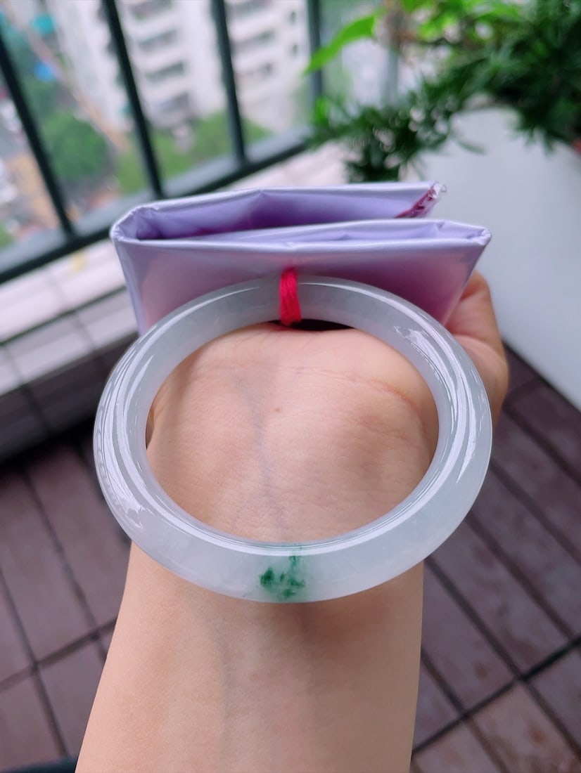 Ice Floating Flower Round Bangle - 9