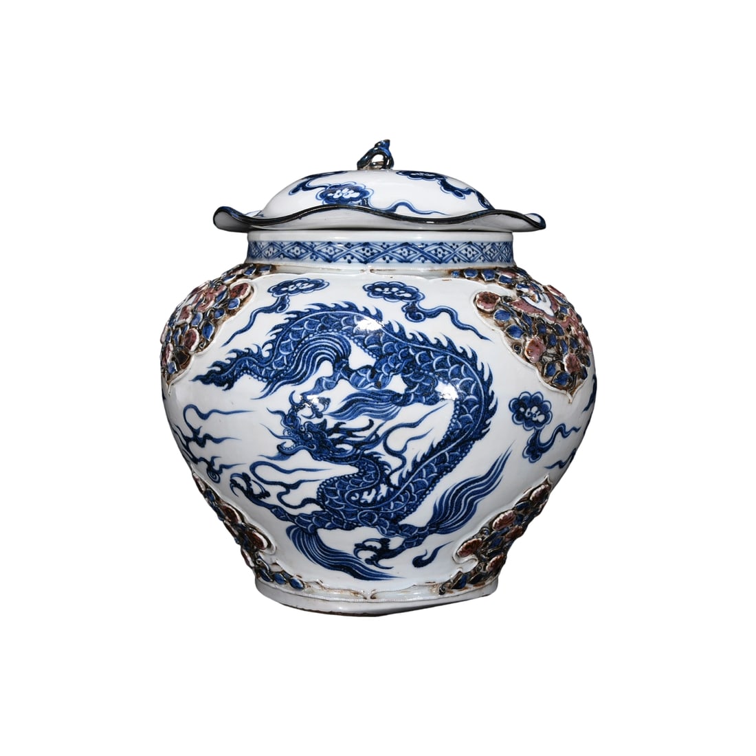 Yuan Dynasty Blue and White with Underglaze Red Dragon Pattern Pinched Flower Lotus Leaf Lid Jar: This Yuan Dynasty blue and white with underglaze red dragon pattern pinched flower lotus leaf lid jar exemplifies the exceptional craftsmanship and artistic charm of Yuan porcelain. The jar body is ad