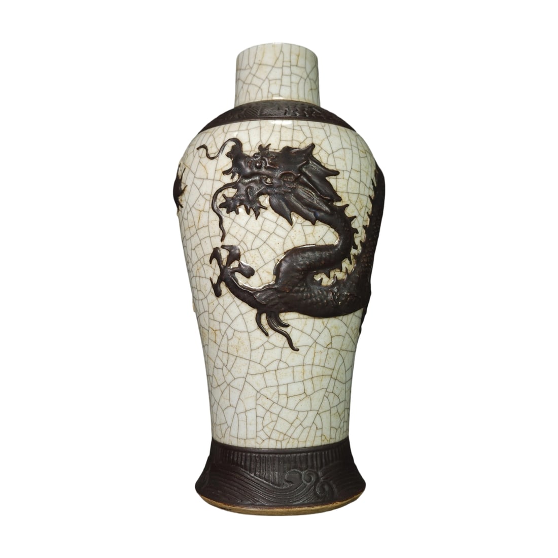 Chenghua Period Ge Kiln Dragon Pattern Vase (1 of 10)