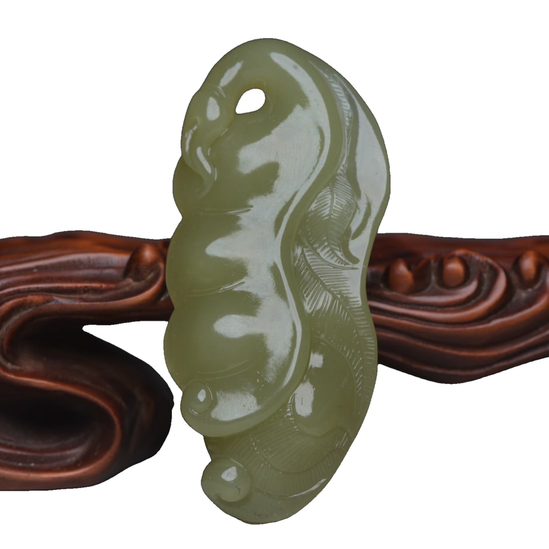 Hetian Jade Lucky Bean: This Hetian jade lucky bean features a smooth and delicate texture with a gentle hue, symbolizing good fortune. The simple yet elegant design makes it suitable for collection or wearing. (Dimensions: