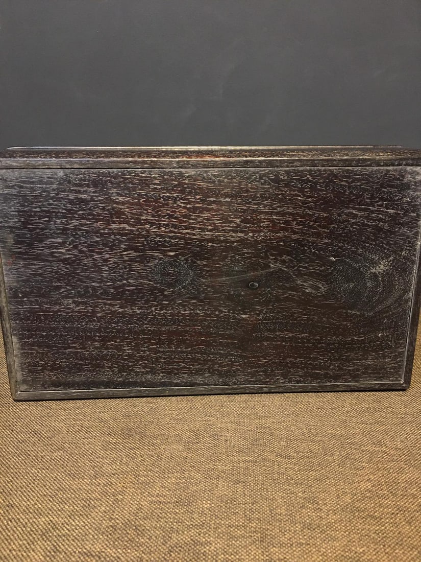 Zitan Box with Gold Star - 10