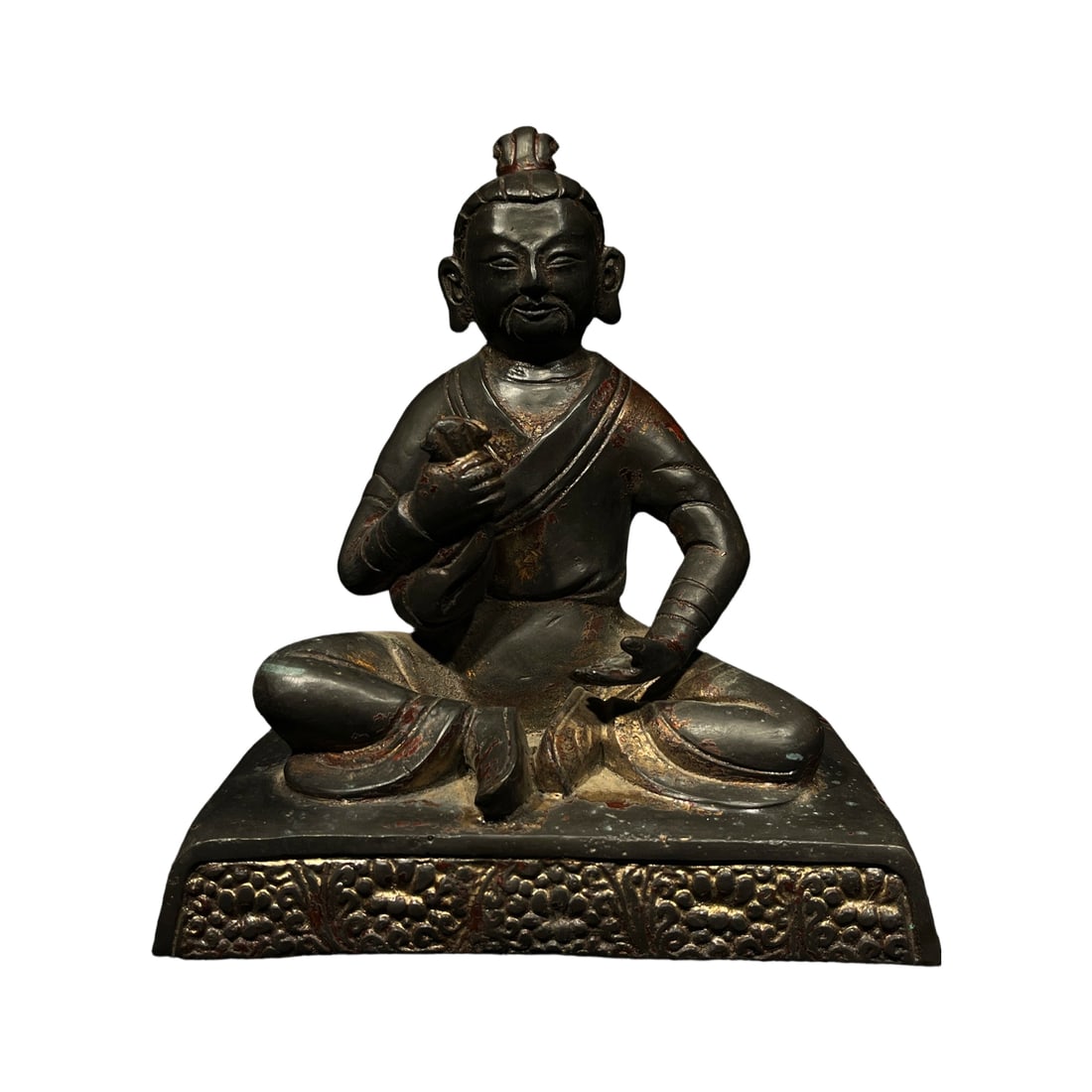 Gilt Copper Great Accomplished Master Lama Statue: This gilt copper statue represents the dignity and wisdom of a great accomplished master in Tibetan Buddhism. Holding a sacred object, the statue features a rich patina and showcases exceptional