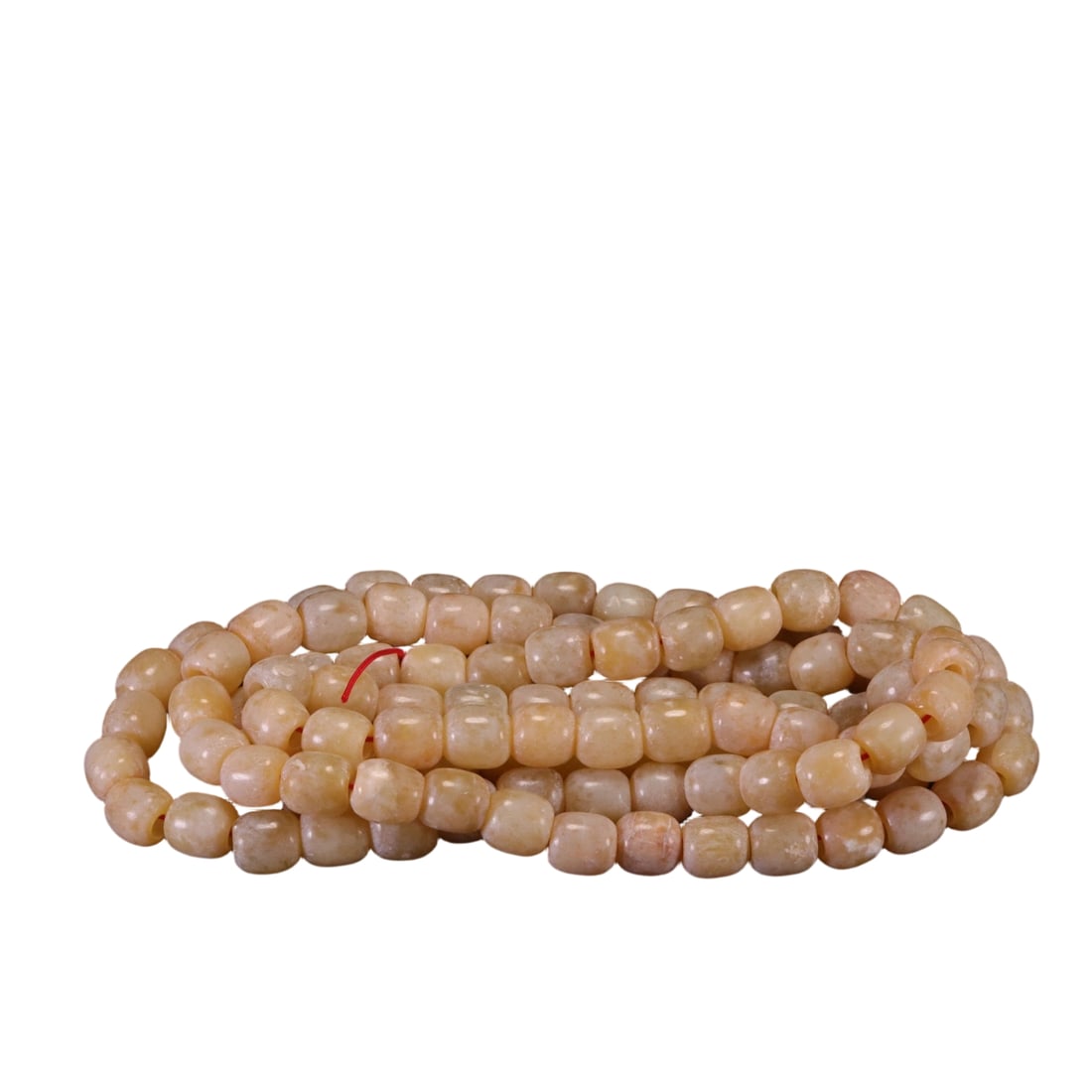 Jade Cultural Necklace: This jade cultural necklace showcases exquisite craftsmanship, with each jade bead being uniform and smooth, reflecting the gentle texture of jade. The overall design is simple yet elegant, suitable