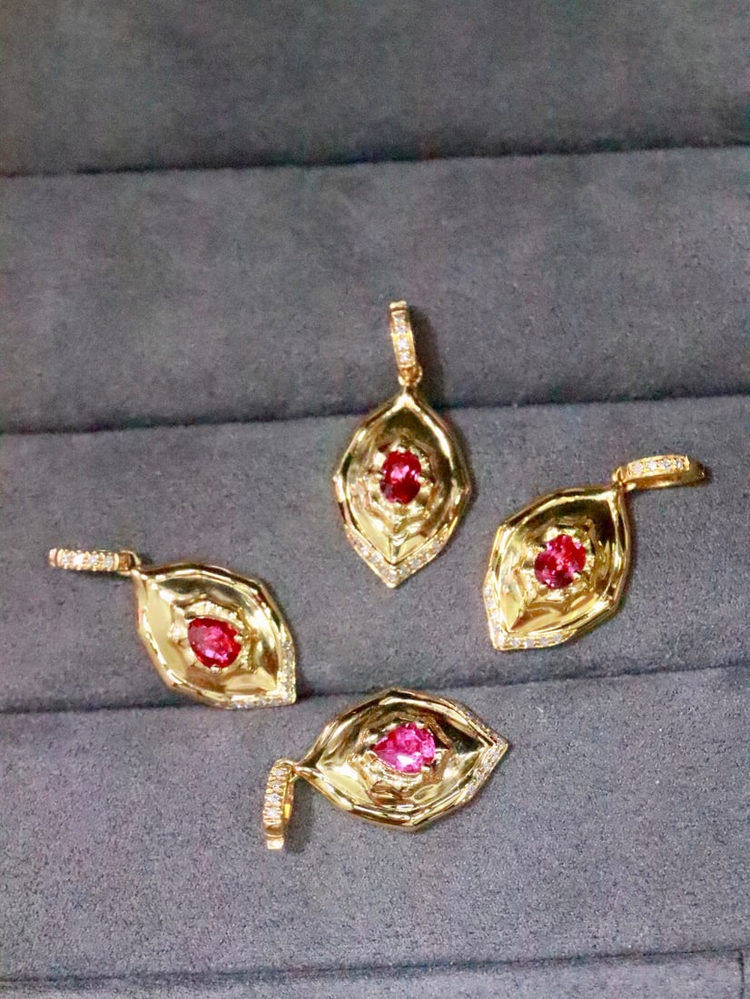 18K Gold Ruby Pendant - 2