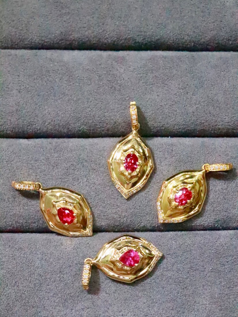 18K Gold Ruby Pendant - 3