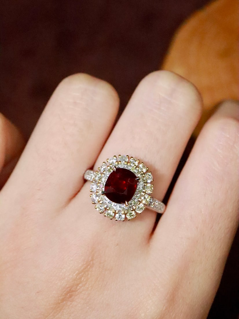 18K Gold Natural Ruby Ring - 6